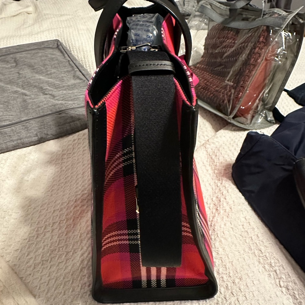 Kate Spade Manhattan Foliage plaid fabric large tote in Vibrant Pink and Black - Picture 4 of 10